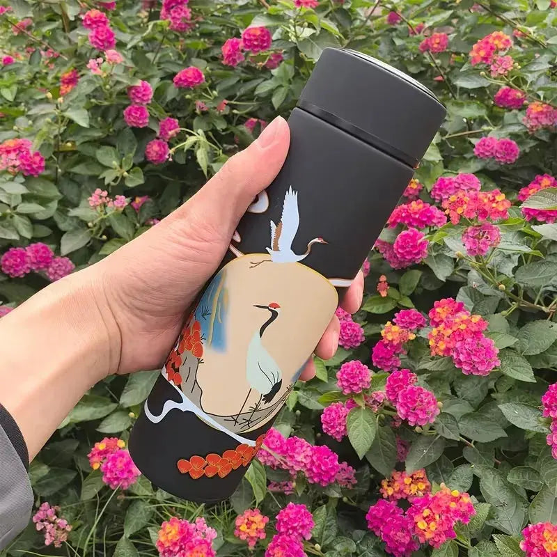 Bouteille Thermos Isotherme Japonaise (Intelligente), thermos à thé infuseur, garde le chaud et le froid, portable, anti-fuite, idéale pour le travail | La Gourde®