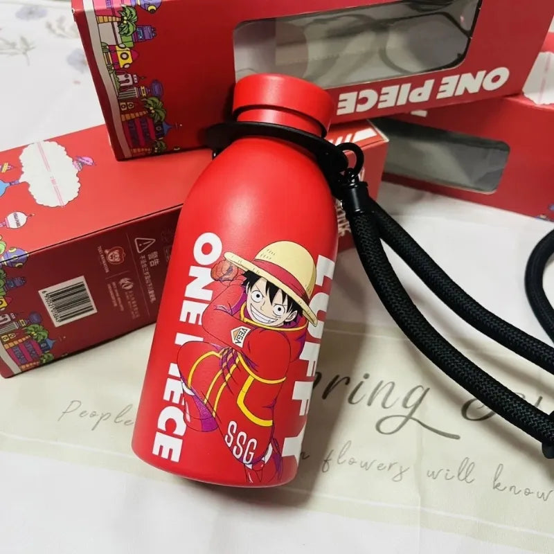 Gourde One Piece Luffy 350ml isotherme haute performance pour boissons chaudes et froides, maintien de température longue durée, parfaite pour hydratation portable au travail, à l’école ou en voyage | La Gourde