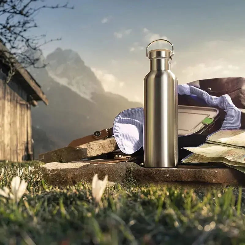 Gourde En Métal 1000ml, Gourde isotherme 1 litre, Meilleure gourde isotherme 1L, Gourde 1L isotherme inox, anti-fuite, sans BPA, idéale pour une hydratation durable et les activités de plein air | La Gourde®