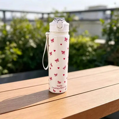 Gourde En Plastique Sport 750ML Avec Paille Intégrée légère et facile à transporter