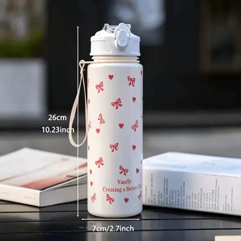 
Gourde En Plastique Sport 750ML Avec Paille Intégrée pour le bureau, l'école et les déplacements