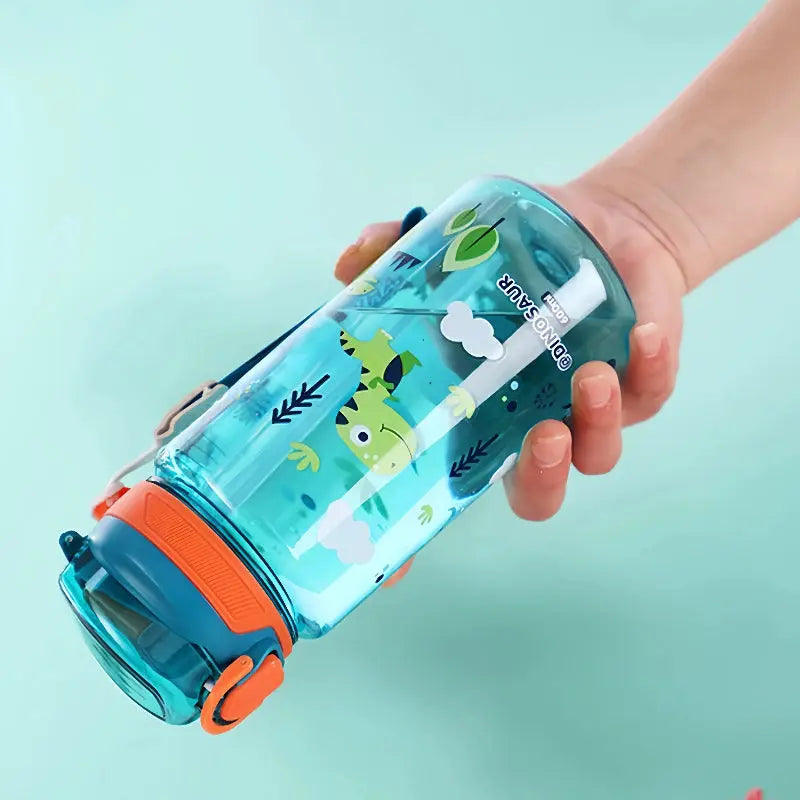 Gourde En plastique transparente 600 ml, ludique et pratique pour accompagner les enfants partout.