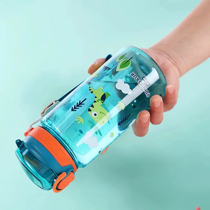 Gourde En plastique transparente 600 ml, ludique et pratique pour accompagner les enfants partout.