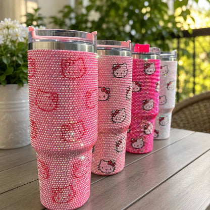 
Gourde Hello Kitty 1200 ml avec strass et paille