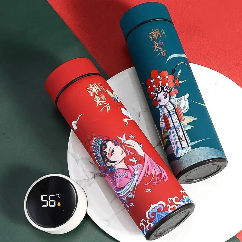 Gourde Isotherme Connecté Design Japon avec écran tactile indiquant la température de la boisson.
 Vérifiez facilement la température de votre boisson grâce à l’affichage intelligent intégré.