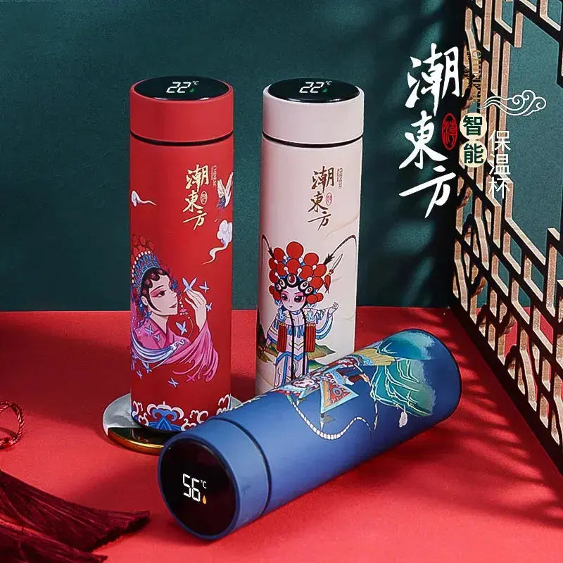 Gourde Isotherme Connecté Design Japon en acier inoxydable avec écran tactile LED et affichage de température.
 Bouteille isotherme intelligente avec affichage de la température pour boissons chaudes ou froides.
