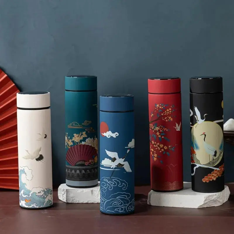 Gourde Isotherme Connectée Style Japonais (Traditionnelle) en plusieurs coloris , Blanc, Vert, Bleu, rouge et noir, gourde style asiatique, écran tactile intelligent, acier inoxydable, réutilisable, idéale pour les tisanes | La Gourde®