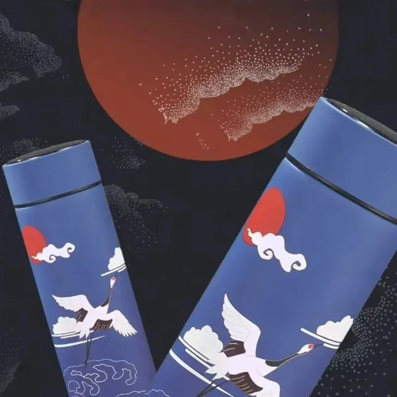 Gourde Isotherme Connectée Style Japonais (Grue), gourde style japonais, écran numérique, acier inoxydable alimentaire, isotherme, parfaite pour le thé | La Gourde®