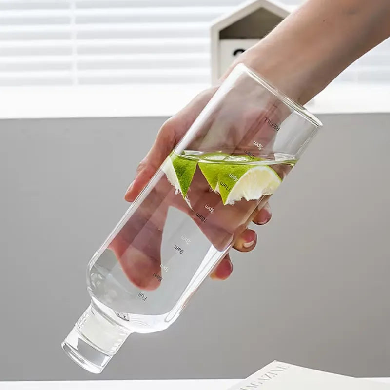 Gourde de sport rose résistante aux chocs avec indicateur de consommation d’eau | La Gourde