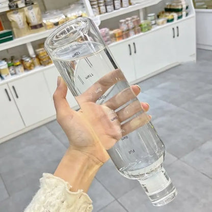 Gourde sport avec marqueur de temps 700ml légère et facile à transporter au quotidien | La Gourde