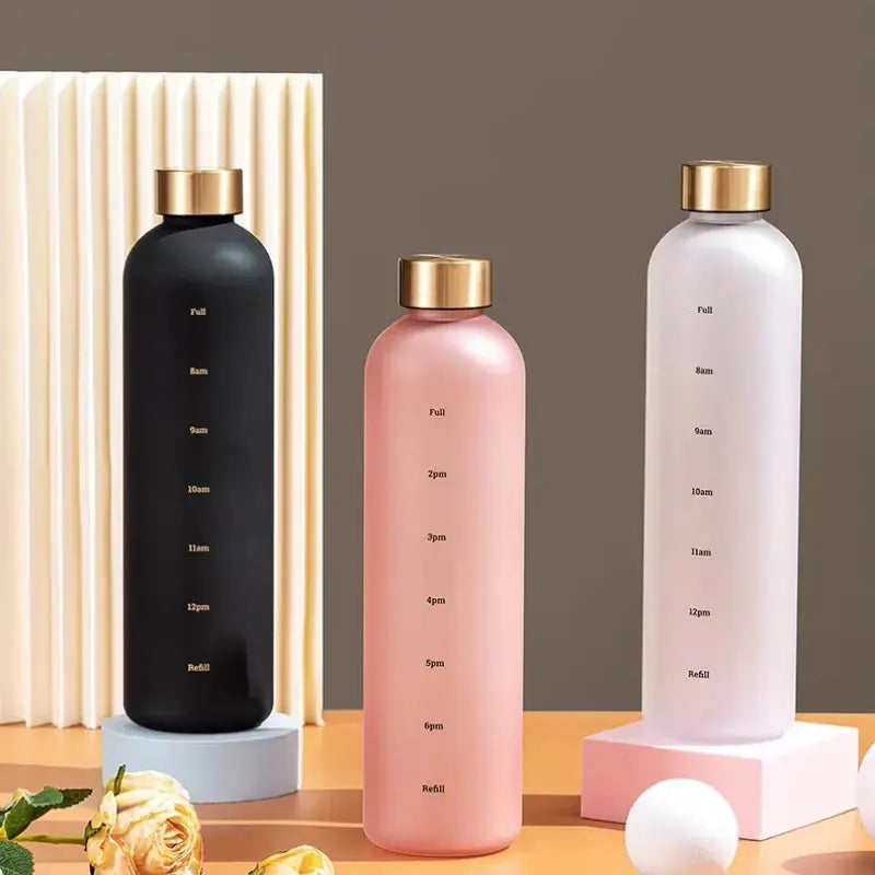 
Gourde Motivation Horaire 1L (Rose), gourde motivation fitness, bouteille d'eau graduée, hydratation quotidienne, camping | La Gourde®