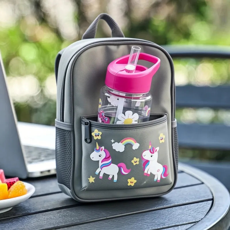 Gourde enfant rouge avec paille intégrée 500ml, design dinosaure ludique et portable, parfaite pour accompagner les enfants à l’école, en voyage ou pendant les activités de plein air. | La Gourde