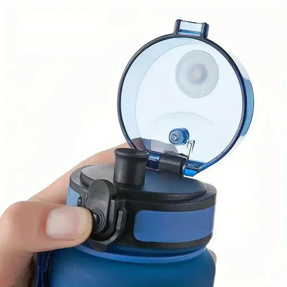 
Gourde Sport Football Cristiano Ronaldo (CR7), gourde enfant CR7, hydratation quotidienne, école | La Gourde®