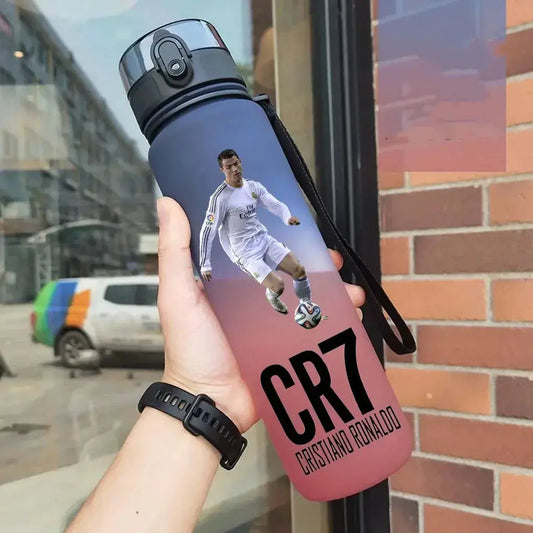 Gourde Sport Football Legends Cristiano Ronaldo (CR7), Gourde Garçon Foot, gourde foot hygiénique, anti-fuite, école | La Gourde®