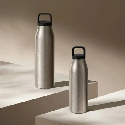 Gourde Titane Avec Poignée 450 ml isotherme portable