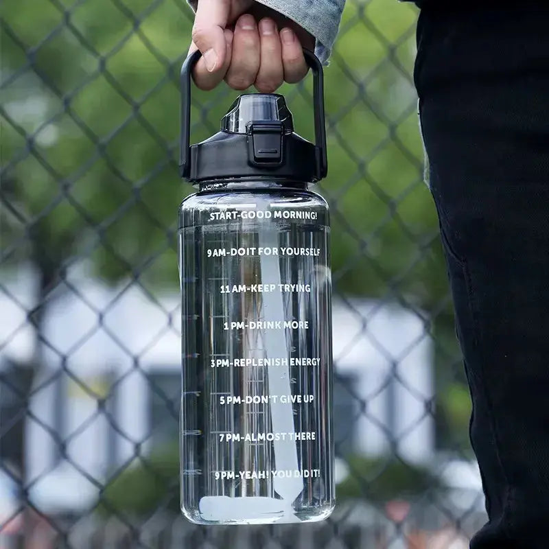 Gourde motivation 2L pour sport avec capacité de 2000 ml