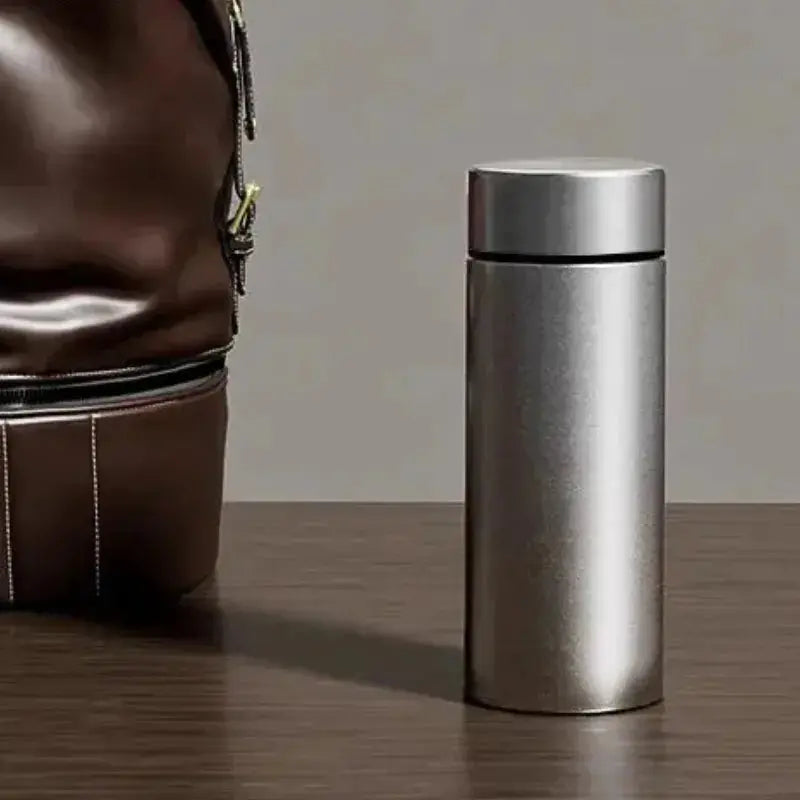 
Mini bouteille titane 500 ml pour café thé et eau fraîche