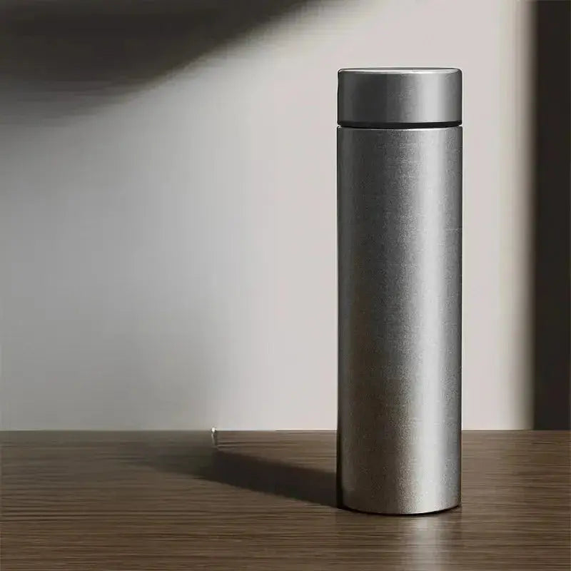 
Bouteille isotherme titane 500 ml pour bureau et déplacement