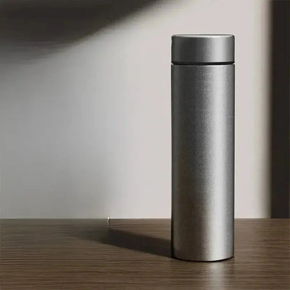 
Bouteille isotherme titane 500 ml pour bureau et déplacement