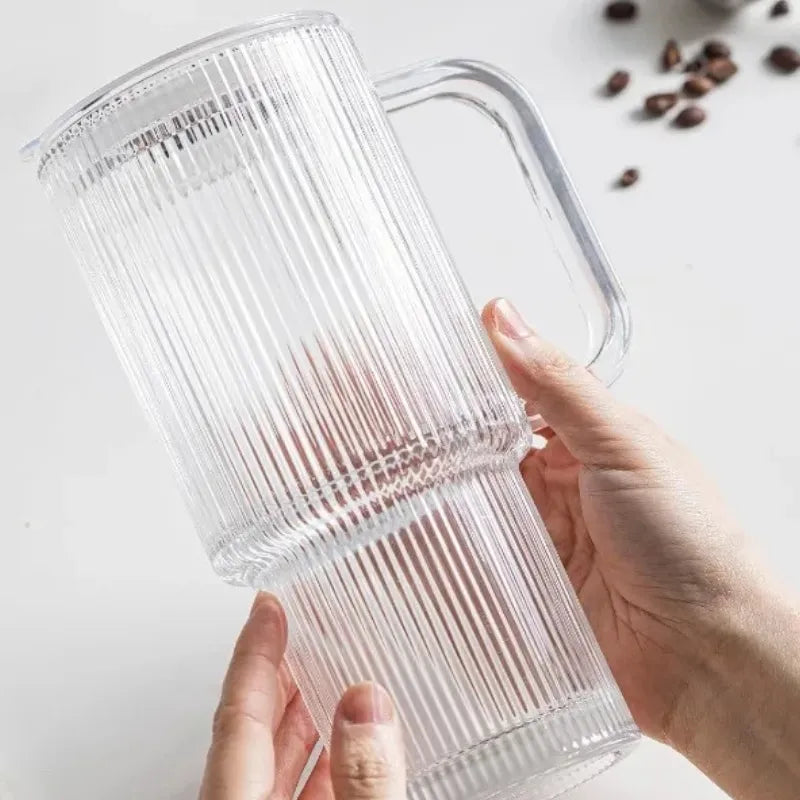 Tasse en verre transparente avec paille réutilisable pour boissons detox et hydratation quotidienne | La Gourde®