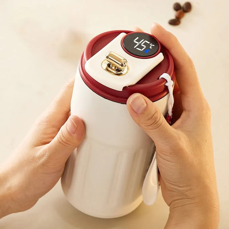 Tasse Connectée Rouge 450ML La Gourde, mug thermo isotherme intelligent avec affichage LED de température pour boissons chaudes et froides, café, thé et infusion nomade. - La Gourde