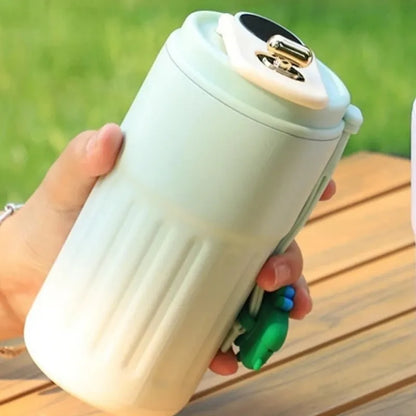 Tasse Connectée Vert 450ML La Gourde, mug intelligent isotherme avec affichage LED de température, tasse réutilisable en acier inoxydable pour café, thé et boissons nomades.