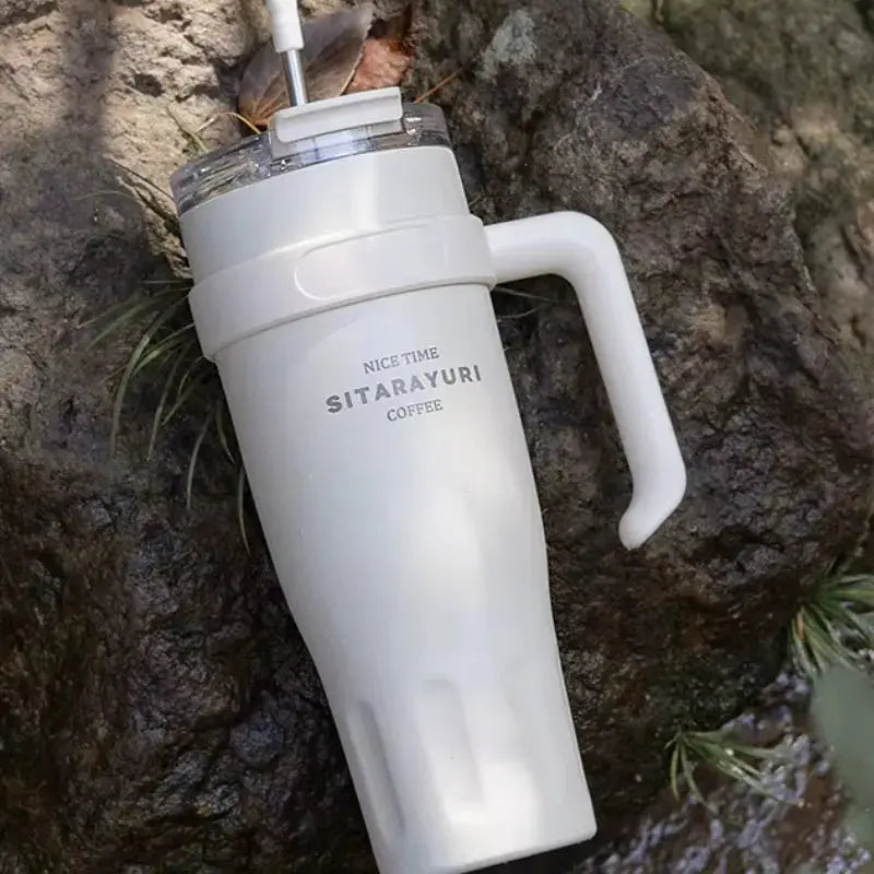 
Travel Mug Avec Paille En Inox conservant les boissons chaudes jusqu'à 12 heures