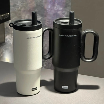 
Tumbler Thermos avec paille pratique pour la voiture