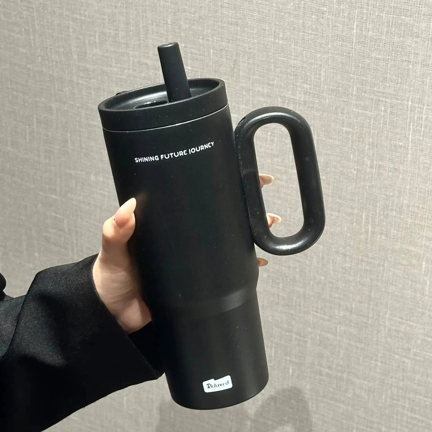 Tumbler Thermos original avec paille et poignée
Mug isotherme inox 720 ml pratique au quotidien